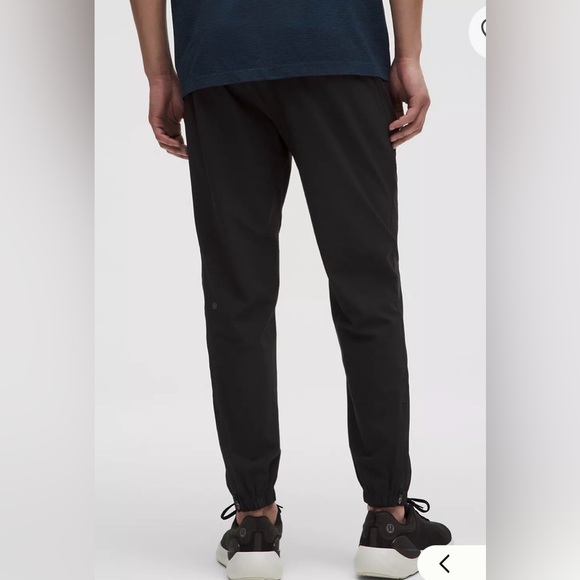 lululemon athletica Other - Lululemon Pace Breaker Jogger - size L